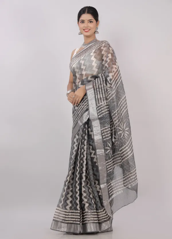 Hand_Printed_Grey_Taditional_Vibrant_Print_Kota_Doria_Saree_For_Women