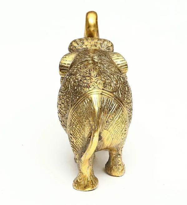 Golden_Metal__Elephant_For_Home_And_Office_Decorative_Showpiece