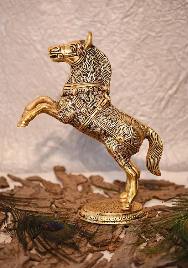 Golden_Metal_Horse_Statue_Set_Of_2_For_Wealth,_Income,_Shining_And_Bright_Future_Gift_Item_Decorative_Showpiece