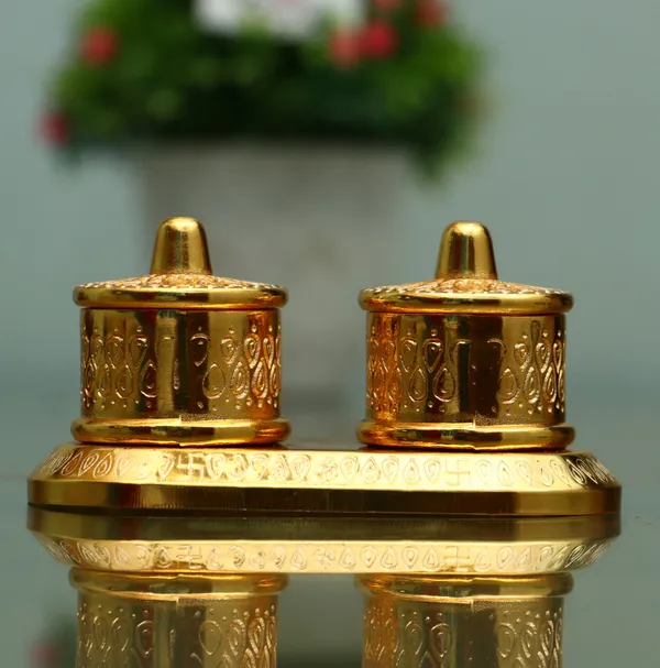 Gold_Metal_Chandan_Roli_Pair_Kumkum_Box_For_Gift_And_Pooja_Purpose_Decorative_Showpiece