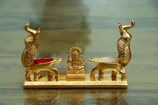 Golden_Metal_Elephant_Pair_With_Ganesh_Chandan_Roli_Pair_Kumkum_Box_For_Gift_And_Pooja_Purpose_Decorative_Showpiece