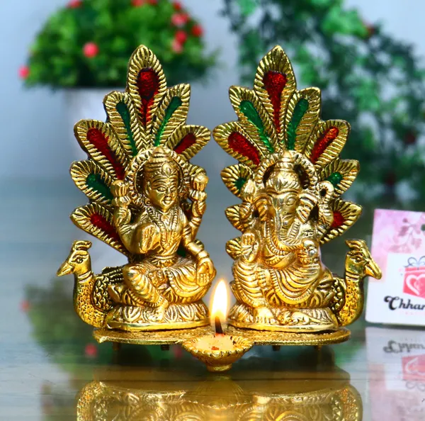 Gold_Laxmi_Ganesh_Idol_Statue_With_Diya_Peacock_Design_Decorative_Showpiece