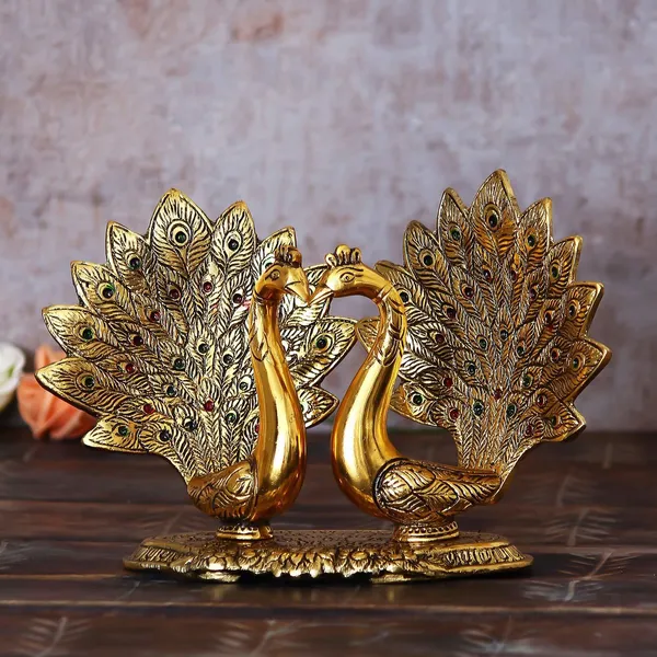 Golden_Metal_Pair_Of_Kissing_Peacock_Metal_Showpiece_Decorative_Showpiece