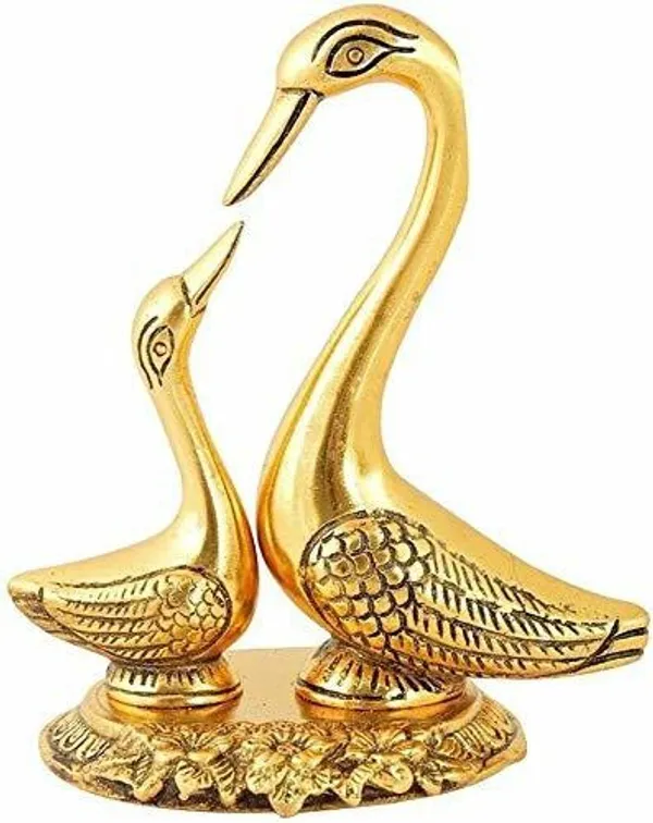 Golden_Metal_Pair_Of_Kissing_Duck_Love_Bird_Metal_Gift_Item_For_Living_Room_Decorative_Showpiece