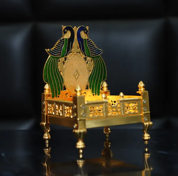 Multicolor_Metal_Krishna_Sihasan,_Laddu_Gopal_Singhasan_For_Home_And_Offices_Mandir_Decorative_Showpiece