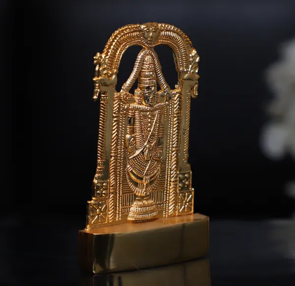 Golden_Metal_Tirupati_Balaji,_Sri_Venkateswara_Idol_For_Home_And_Car_Dashboard_Decorative_Showpiece