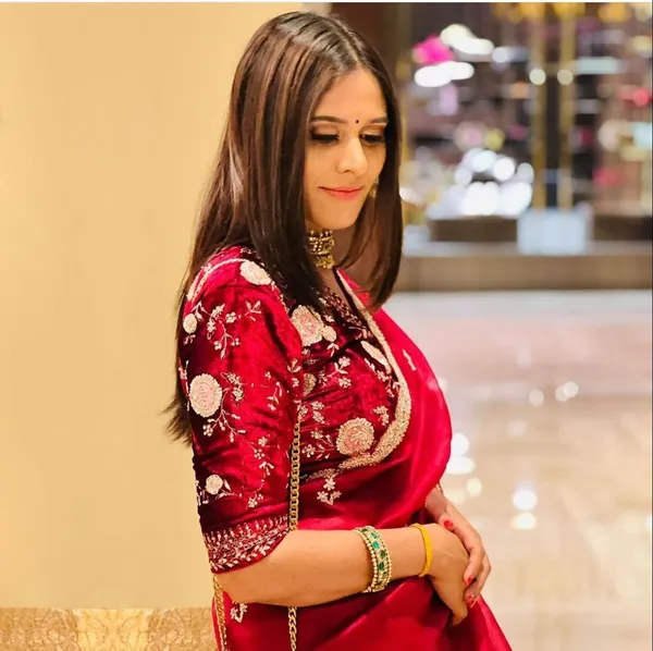 Cherry_Red_Khadi_Organza_Embroidered_Saree_For_Women