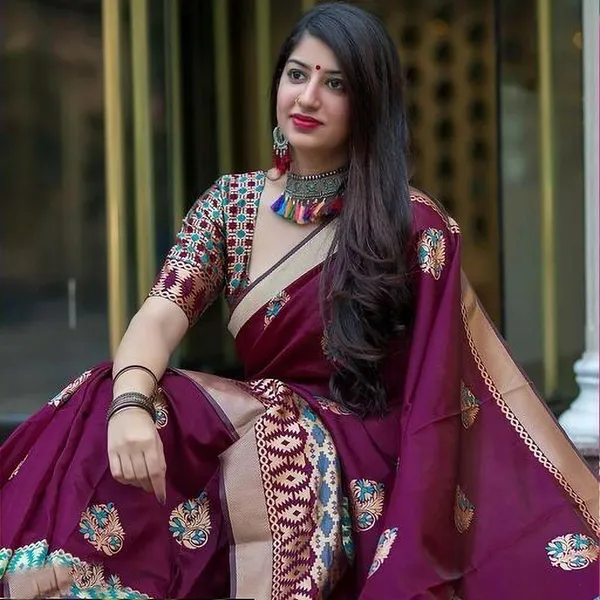 Purple_Embellished_Banarasi_Jacquard_Saree_(Purple)_For_Women