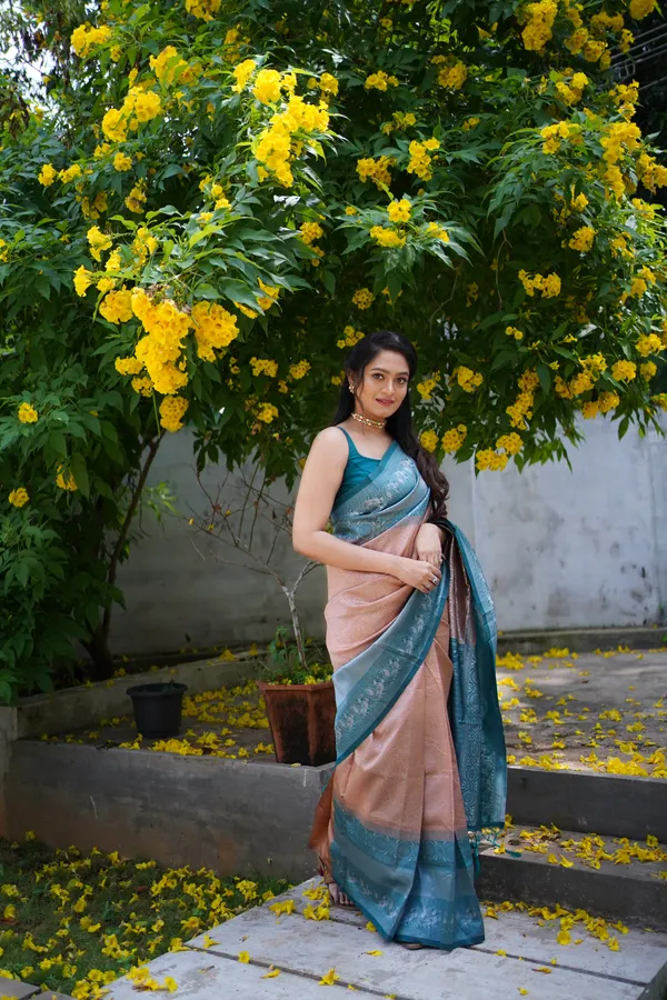 Peach_Kanjivaram_Silk_Saree_For_Women