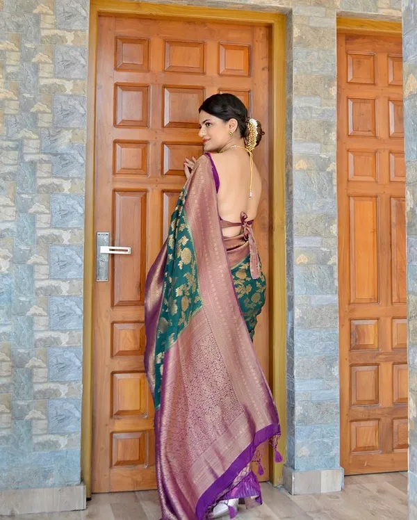 Green_Kanjivaram_Silk_Saree_For_Women