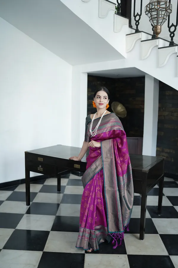 Purple_Kanjivaram_Silk_Saree_For_Women