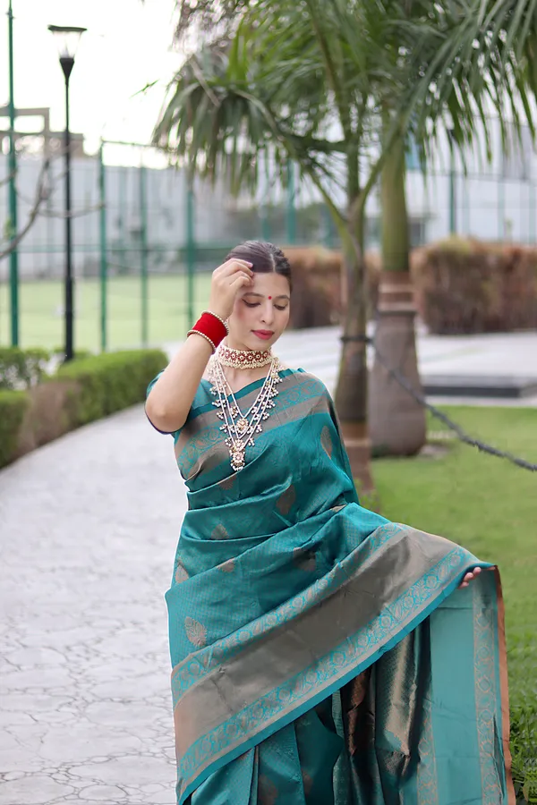 Teal_Kanjivaram_Silk_Saree_For_Women