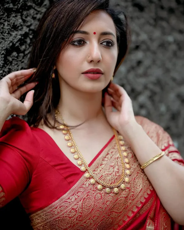 Red_Kanjivaram_Silk_Saree_For_Women