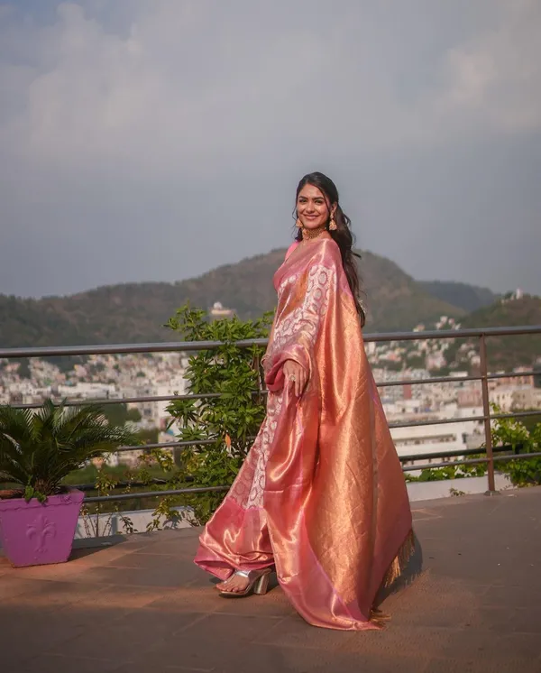 Pink_Kanjivaram_Silk_Saree_For_Women
