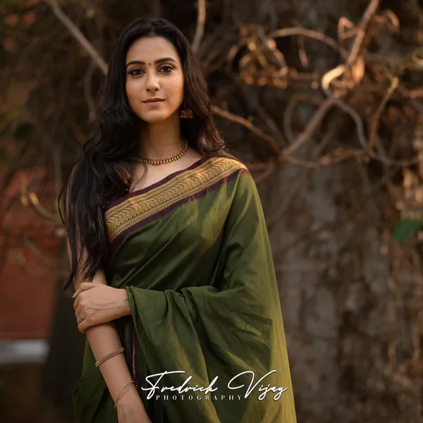 Dark_Green_Pure_Banarasi_Saree_For_Women
