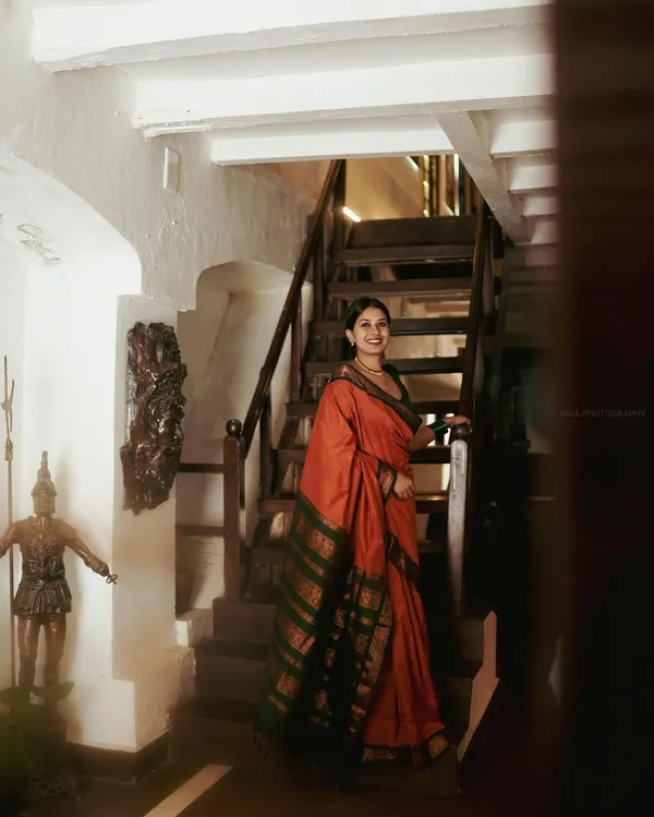 Orange_Green_Pure_Banarasi_Saree_For_Women