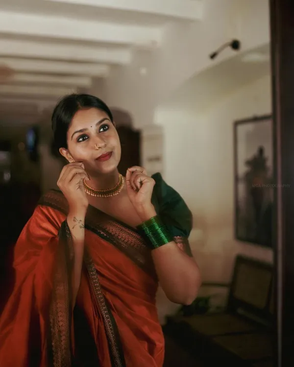 Orange_Green_Pure_Banarasi_Saree_For_Women