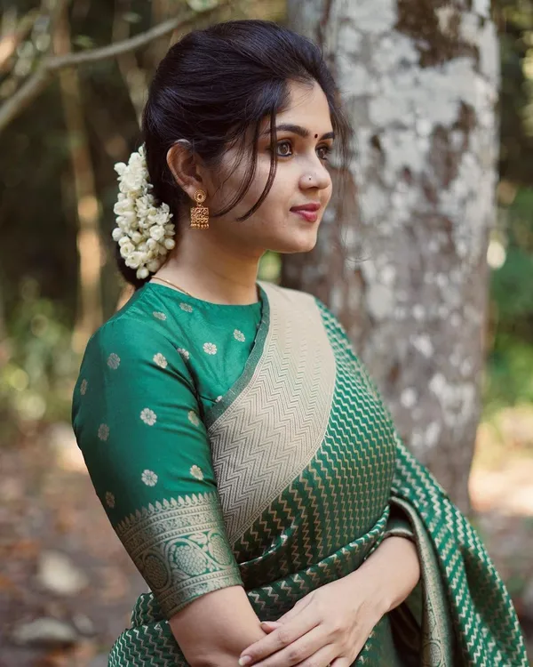 Green_Kanjivaram_Silk_Saree_For_Women