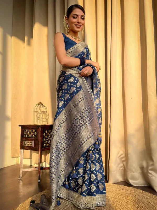 Navy_Blue_Pure_Banarasi_Saree_For_Women