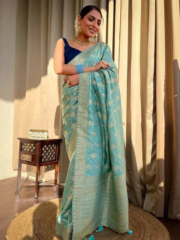 Blue_Pure_Banarasi_Saree_For_Women
