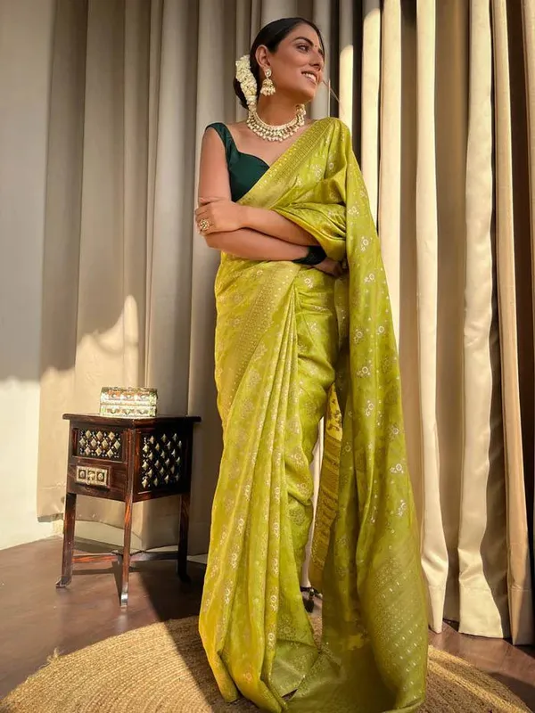 Green_Pure_Banarasi_Saree_For_Women