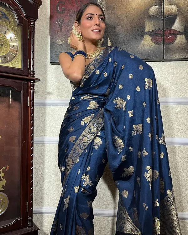 Navy_Blue_Pure_Banarasi_Saree_For_Women
