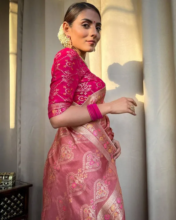 Peach_Pure_Banarasi_Saree_For_Women