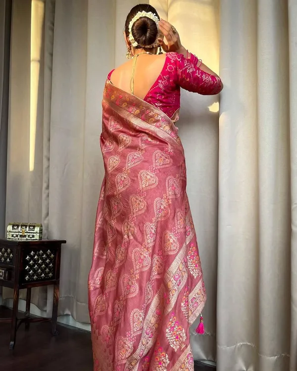 Peach_Pure_Banarasi_Saree_For_Women