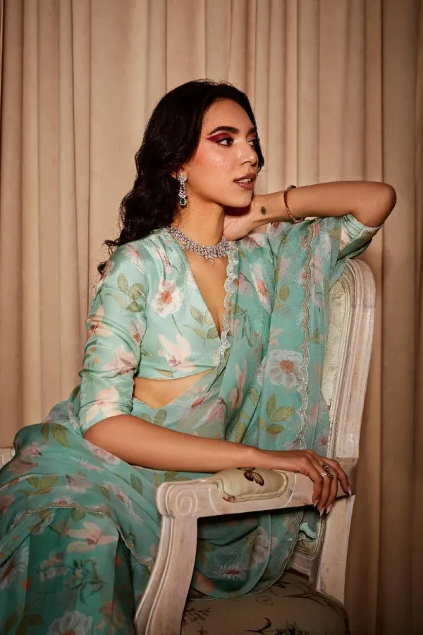 Ava_Green_Floral_Printed_Organza_Saree_For_Women