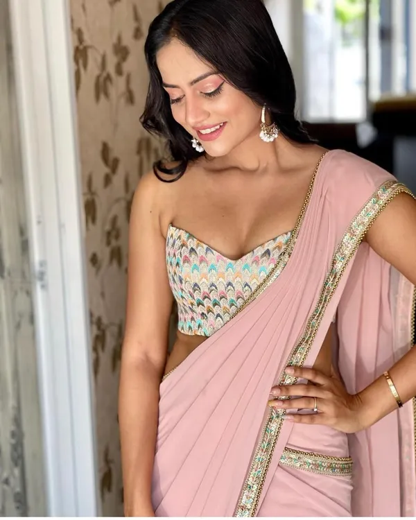 Rose_Pink_Trendy_Embroidered_Georgette_Saree_For_Women
