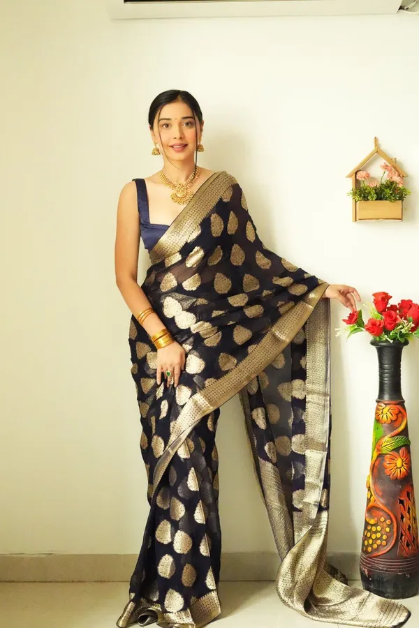 Black_1-Minute_Ready_To_Wear_Saree_For_Women