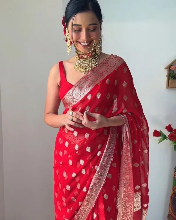 Red_1-Minute_Ready_To_Wear_Saree_For_Women