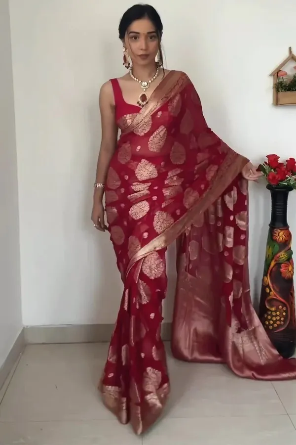 Red_1-Minute_Ready_To_Wear_Saree_With_Blouse_For_Women
