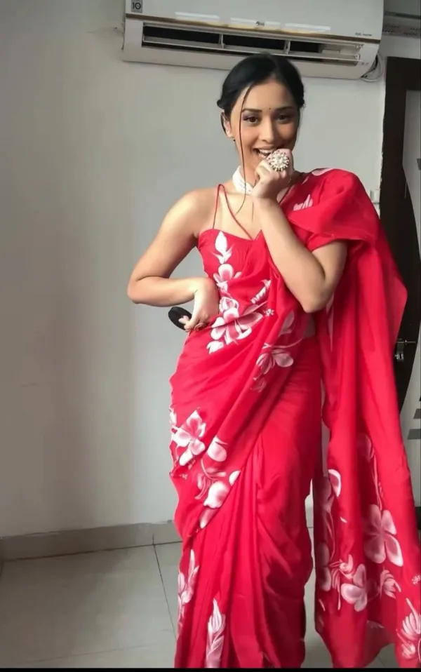 Red_1-Minute_Ready_To_Wear_Georgette_Saree_For_Women