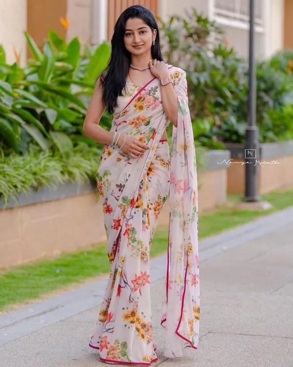 White_1-Minute_Ready_To_Wear_Georgette_Saree_For_Women