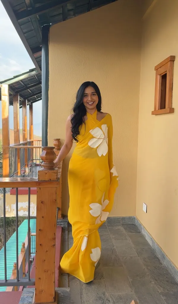 Yellow_1-Minute_Ready_To_Wear_Georgette_Saree_For_Women