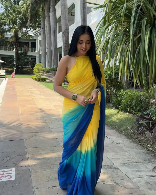 Yellow_1-Minute_Ready_To_Wear_Georgette_Saree_For_Women