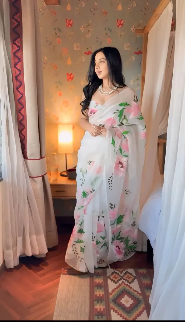 White_1-Minute_Ready_To_Wear_Georgette_Saree_For_Women