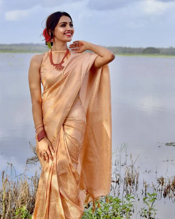Peach_Pure_Banarasi_Saree_For_Women