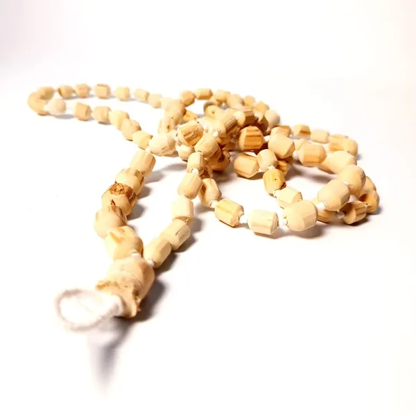 MAYAPURI_Tulsi_Japa_Mala_108_+_1_Beads_Original_For_Daily_Mantra_Jaap_And_Meditation,_Wooden_Knotted_Jap_Mala,_Chanting_Beads_Size;_Small_To_Big,_Mala_(Pack_Of_1)