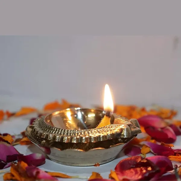 MAYAPURI_Brass_Handcrafted_Diya,_Traditional_Pital_Pradip,_Decorative_Brass_Oil_Lamp_|_Diwali_Decorations_-_Pack_Of_4