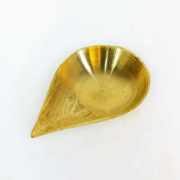 Golden_Handmade_Pital_Pradip,_Pure_Brass_Diya_/Pradeep_For_Daily_Usage