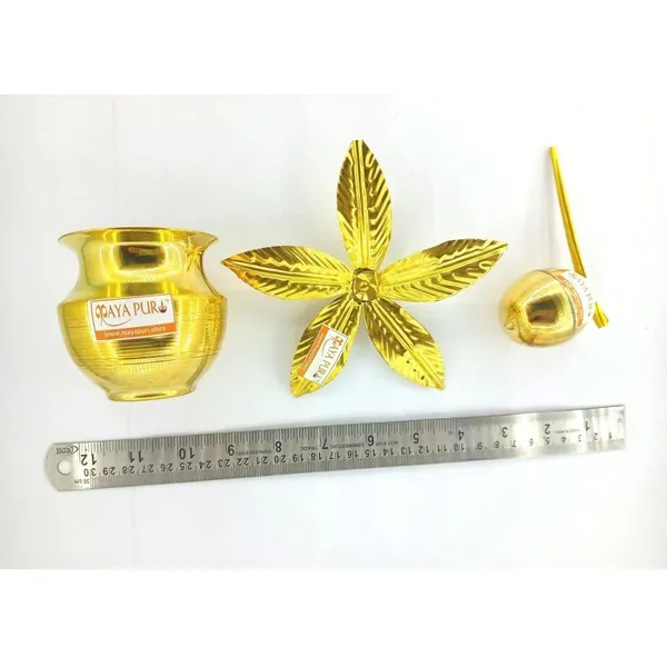MAYAPURI_Golden_Brass_Mangal_Kalash_With_Coconut_&_Amra_Pallav_For_Daily_Puja