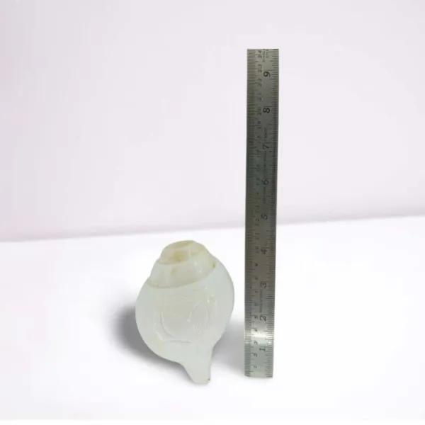 MAYAPURI_White_Blowing_Shank/Puja_Shankh_or_Conch_Shell,_3.5/4_inches_Bajane_Wala_Shankha